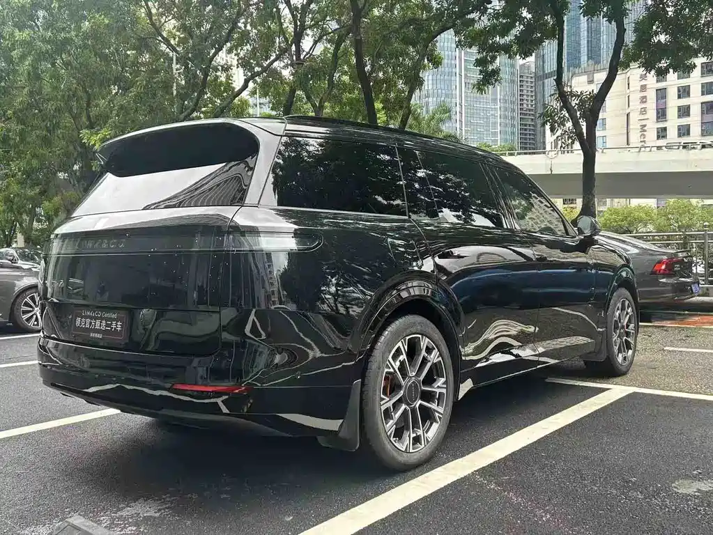 Lynk & Co 900 2025 1.5T Ultra 6 мест