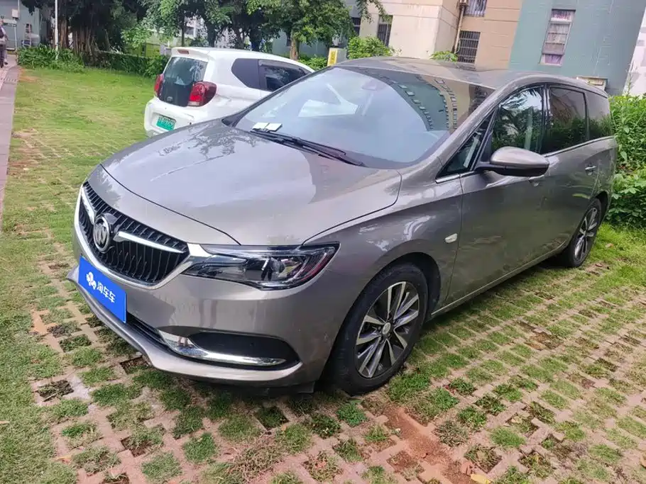 Buick GL6