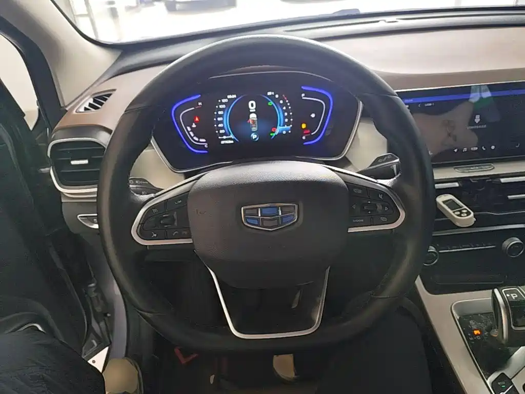 Geely Binyue — миниатюра 11