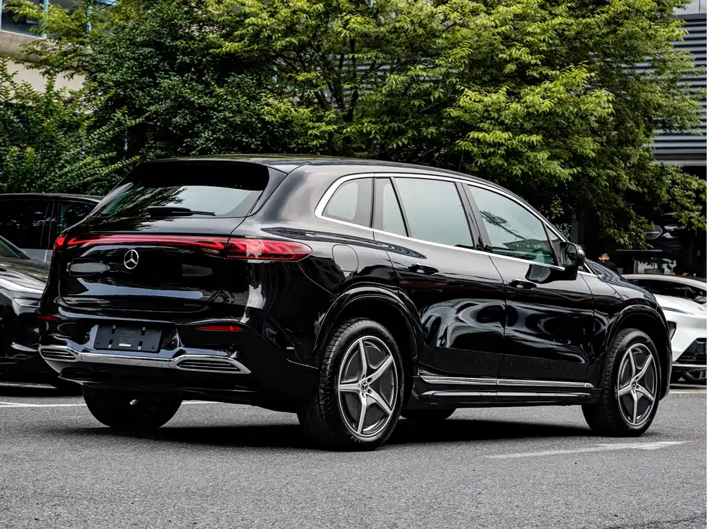 Mercedes-Benz EQS SUV — миниатюра 4