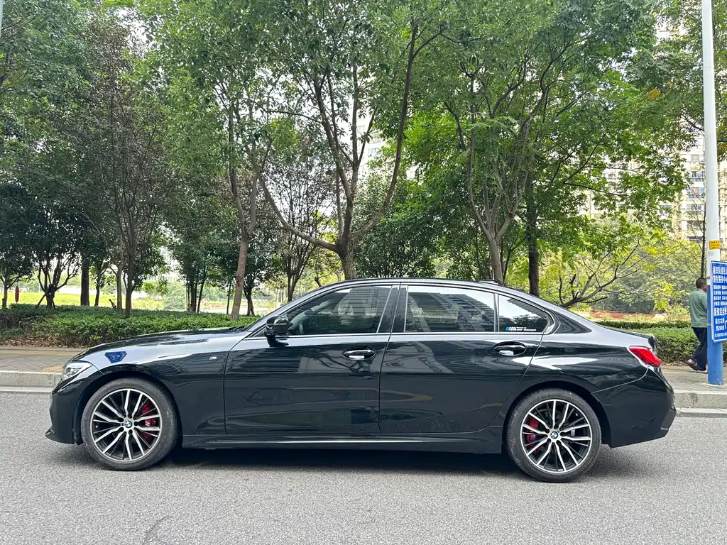 BMW 3 Series — миниатюра 4