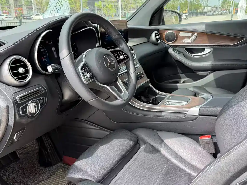 Mercedes-Benz GLC — миниатюра 8
