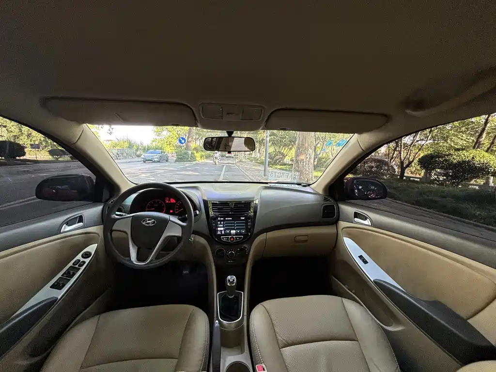 Hyundai Verna — миниатюра 11