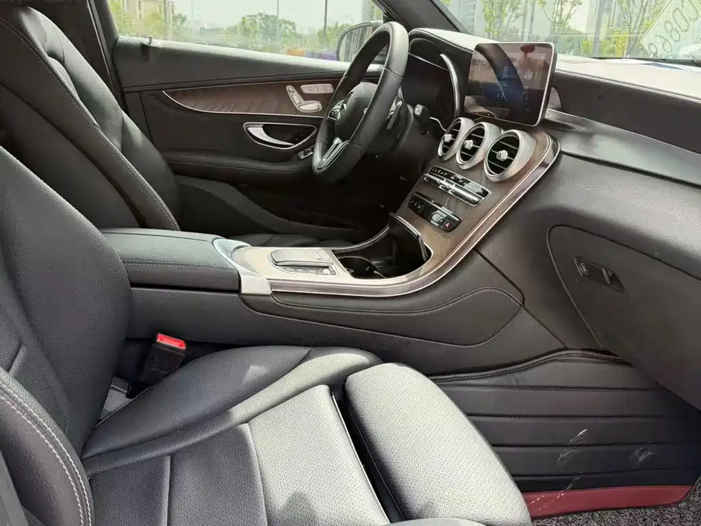 Mercedes-Benz GLC — миниатюра 9