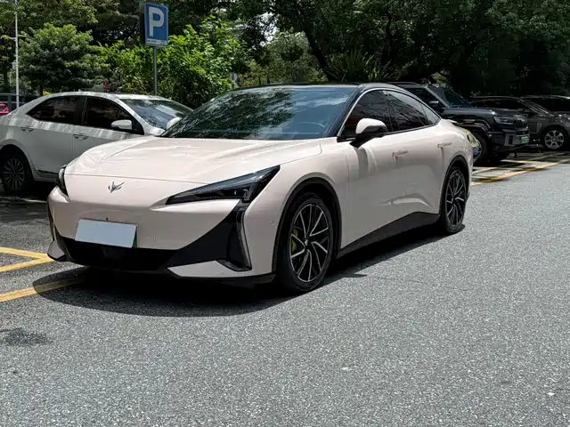 ARCFOX Alpha S