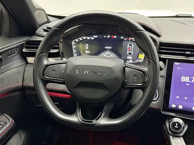 Lynk & Co 05 — миниатюра 8