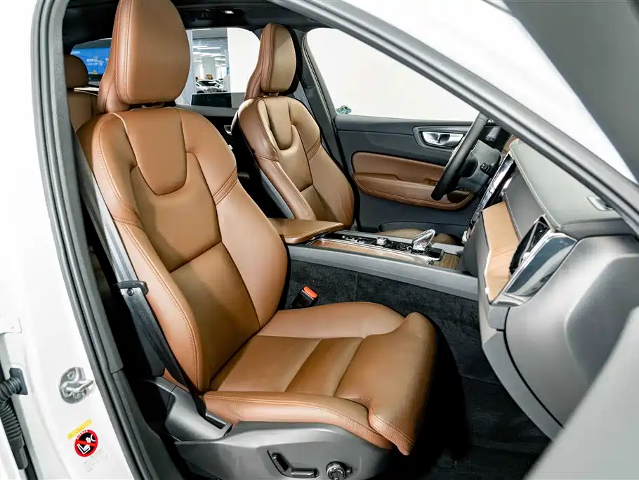 Volvo XC60 — миниатюра 19