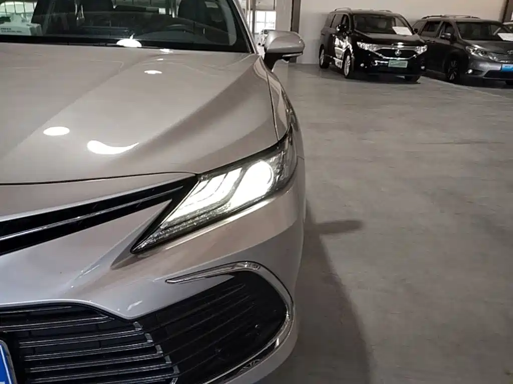 Toyota Camry — миниатюра 24