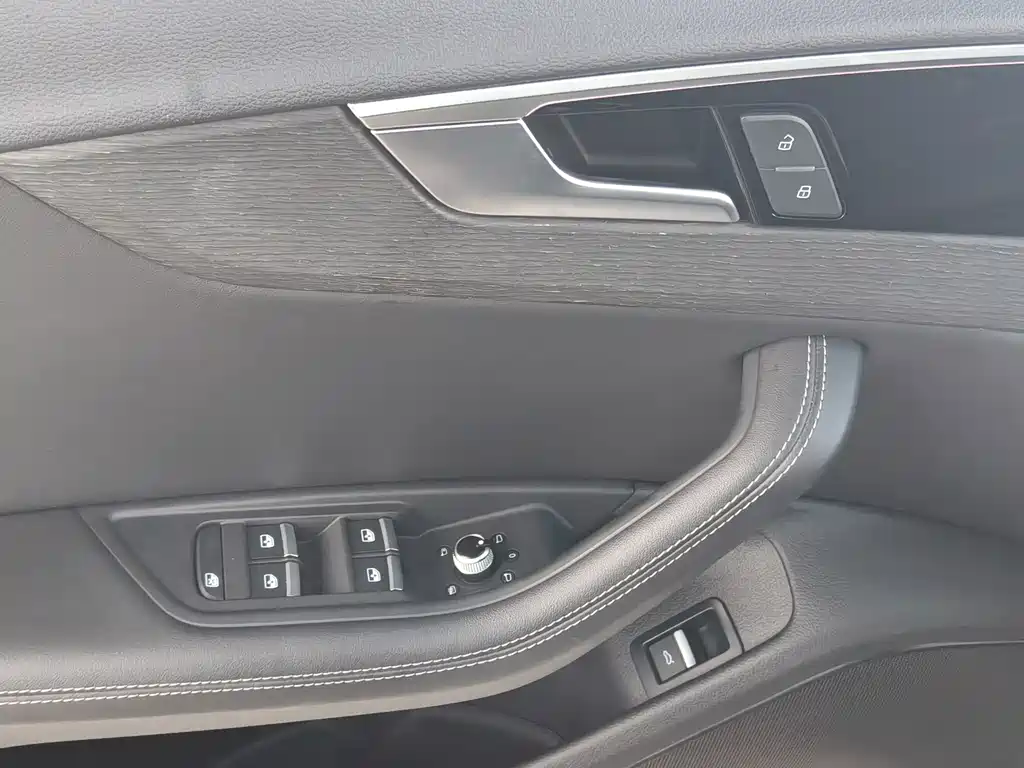 Audi A4L — миниатюра 13