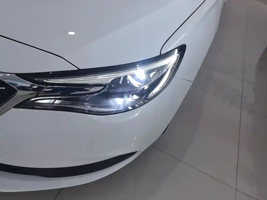 Buick Excelle — миниатюра 5