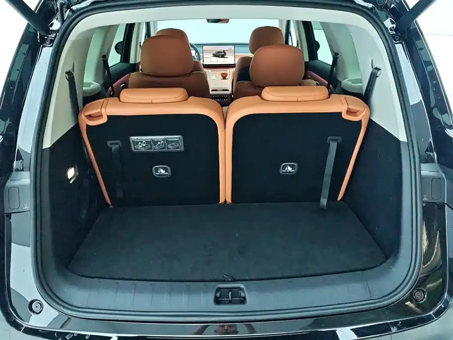 Leapmotor C16 2026 280 6 мест