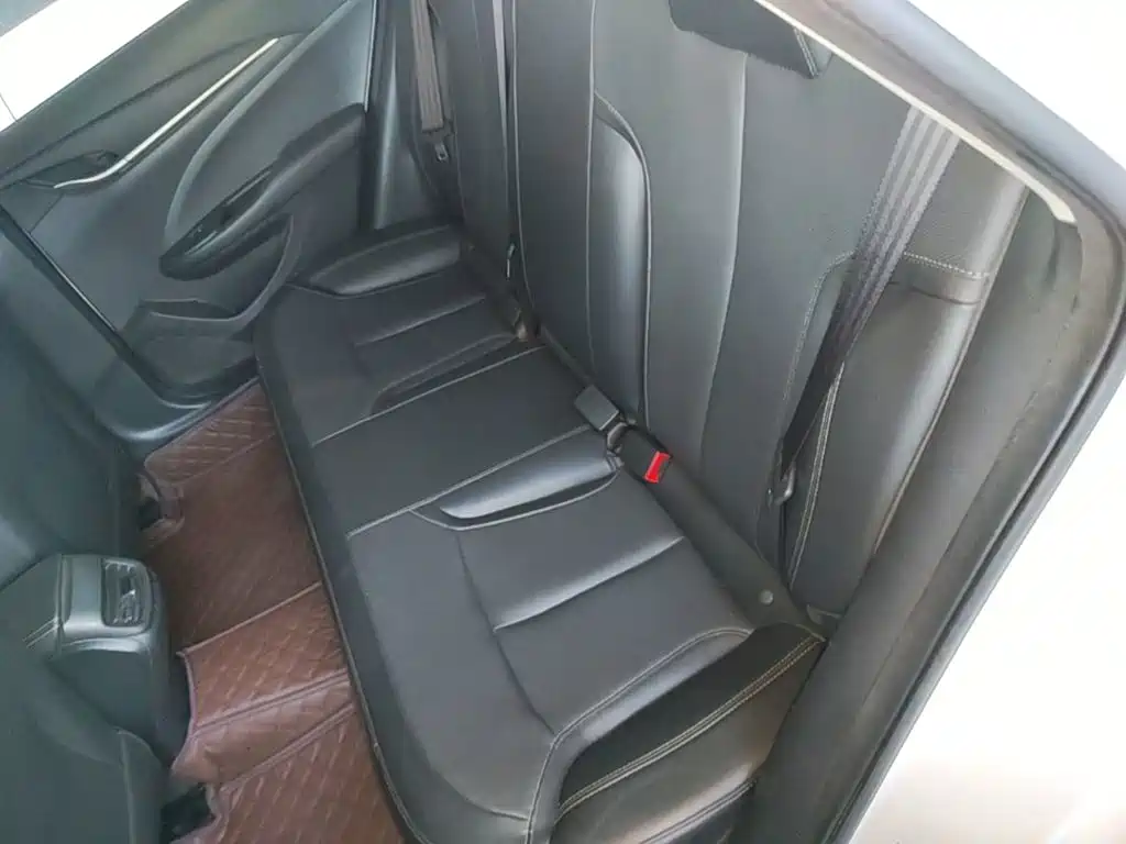 Buick Excelle — миниатюра 17