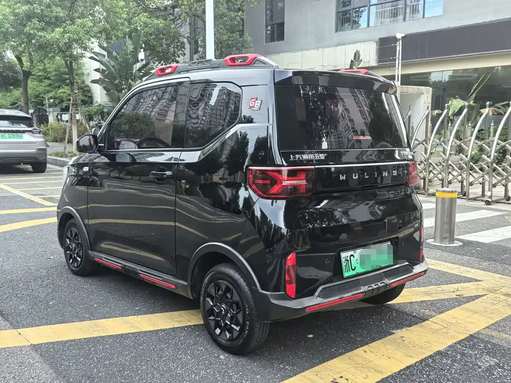Wuling MINIEV — миниатюра 6