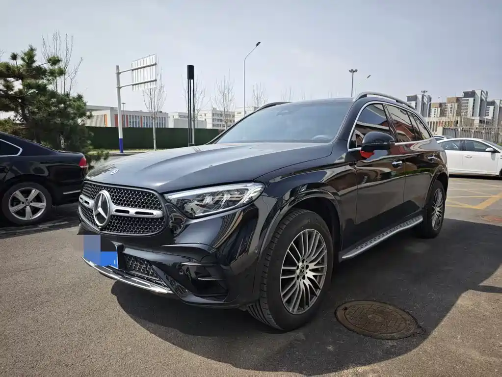 Mercedes-Benz GLC 2025