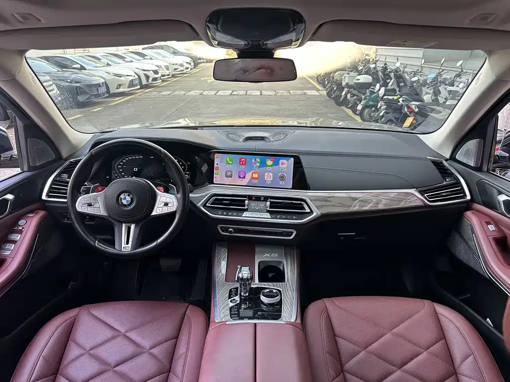 BMW X5 2022 xDrive 30Li Premium M Sport