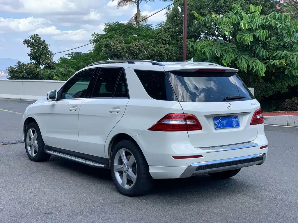Mercedes-Benz M-Class — миниатюра 6