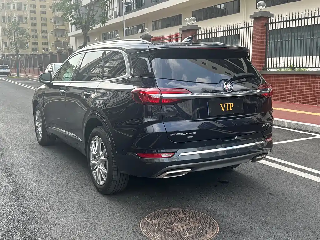 Buick Enclave — миниатюра 4