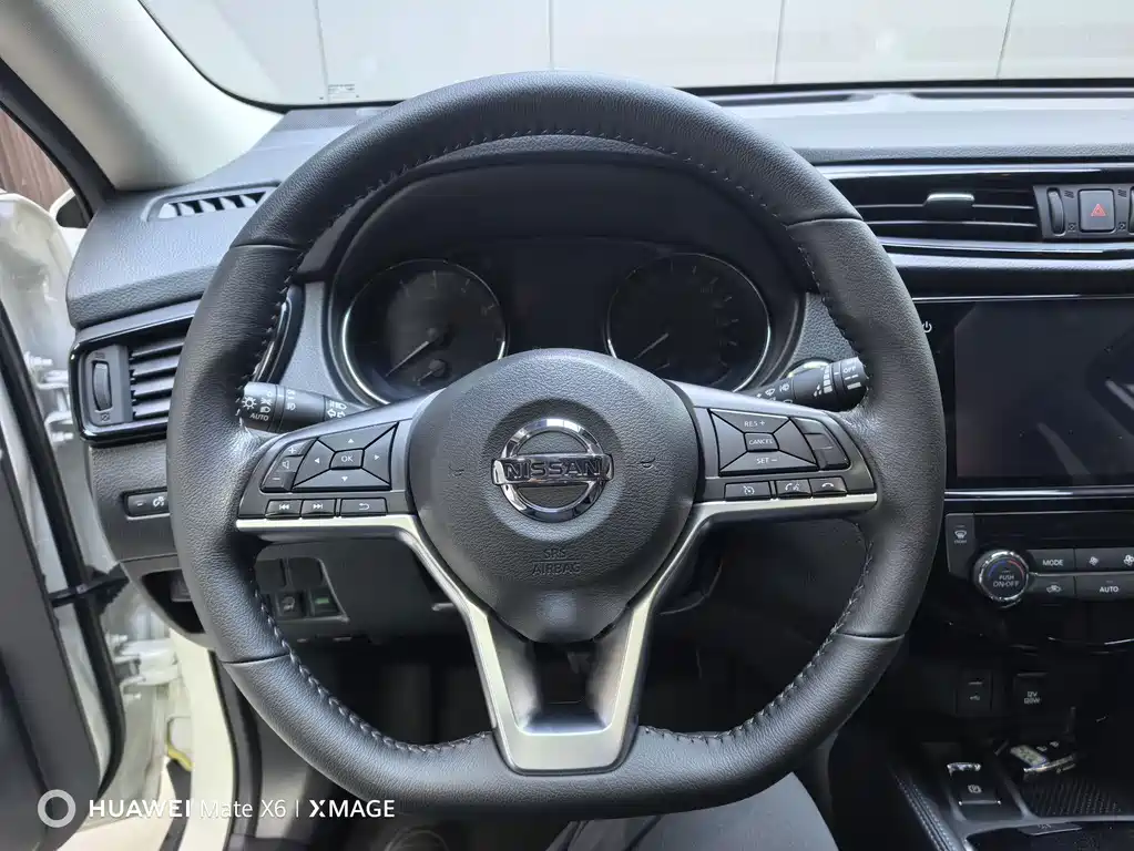 Nissan X-Trail — миниатюра 18