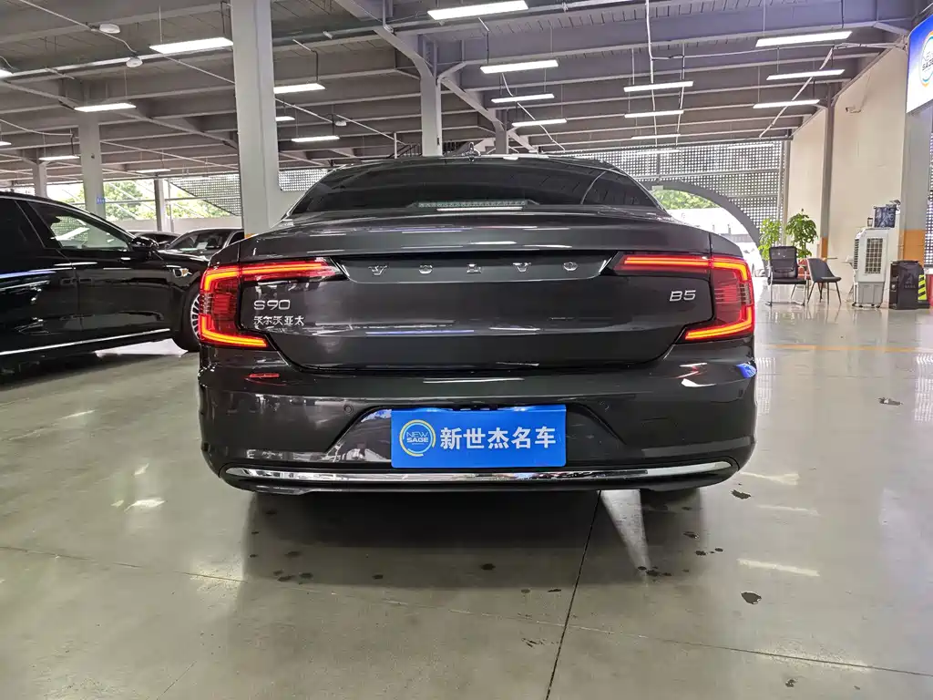 Volvo S90 — миниатюра 12