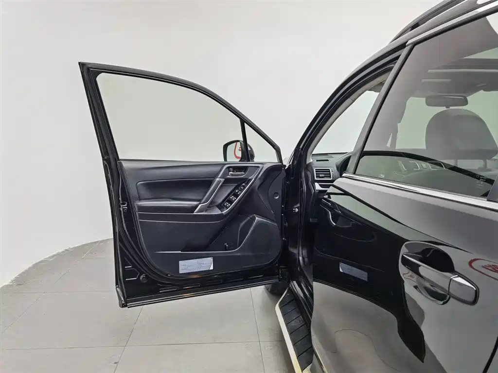 Subaru Forester 2016 2.0i Luxury