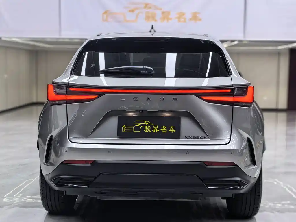 Lexus NX — миниатюра 5