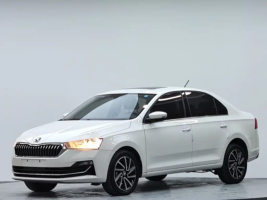 Skoda Rapid — миниатюра 2