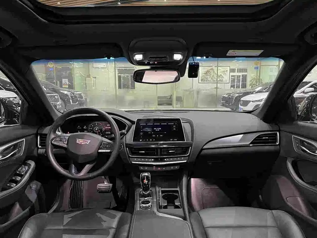 Cadillac CT5 — миниатюра 12