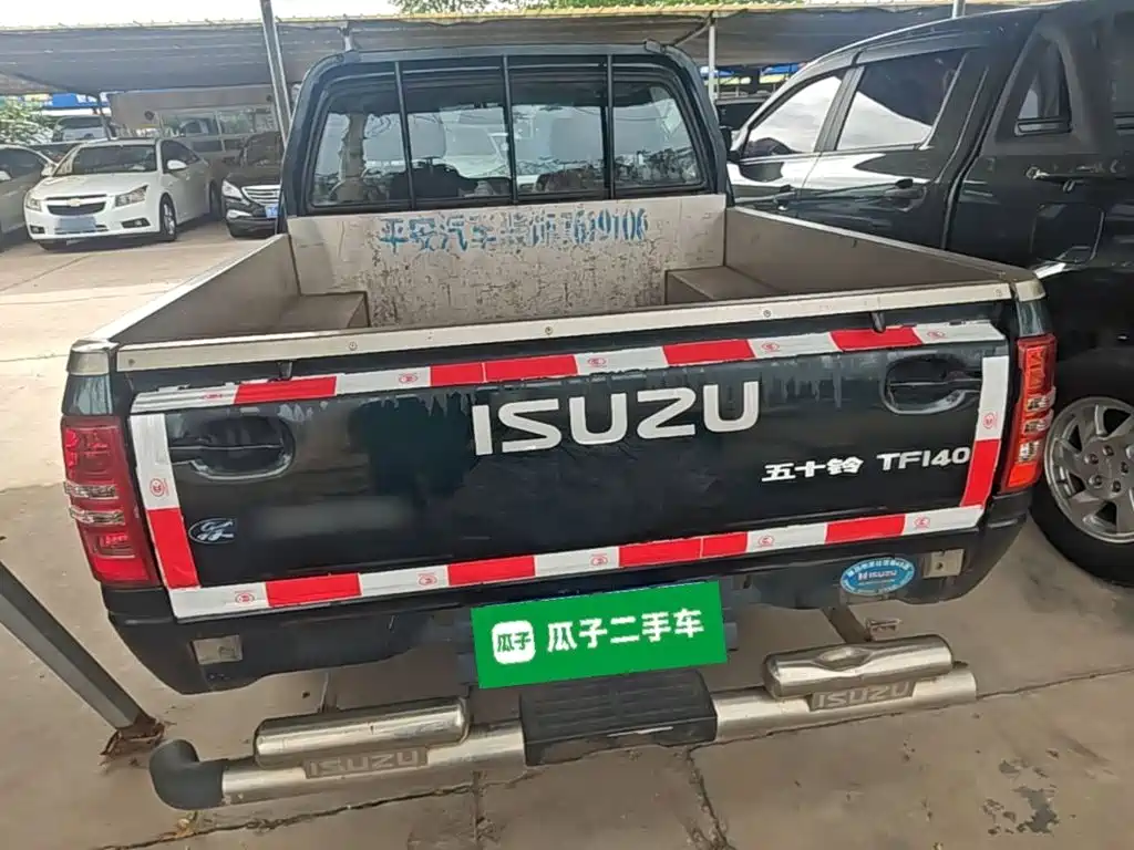 Isuzu Pickup — миниатюра 6