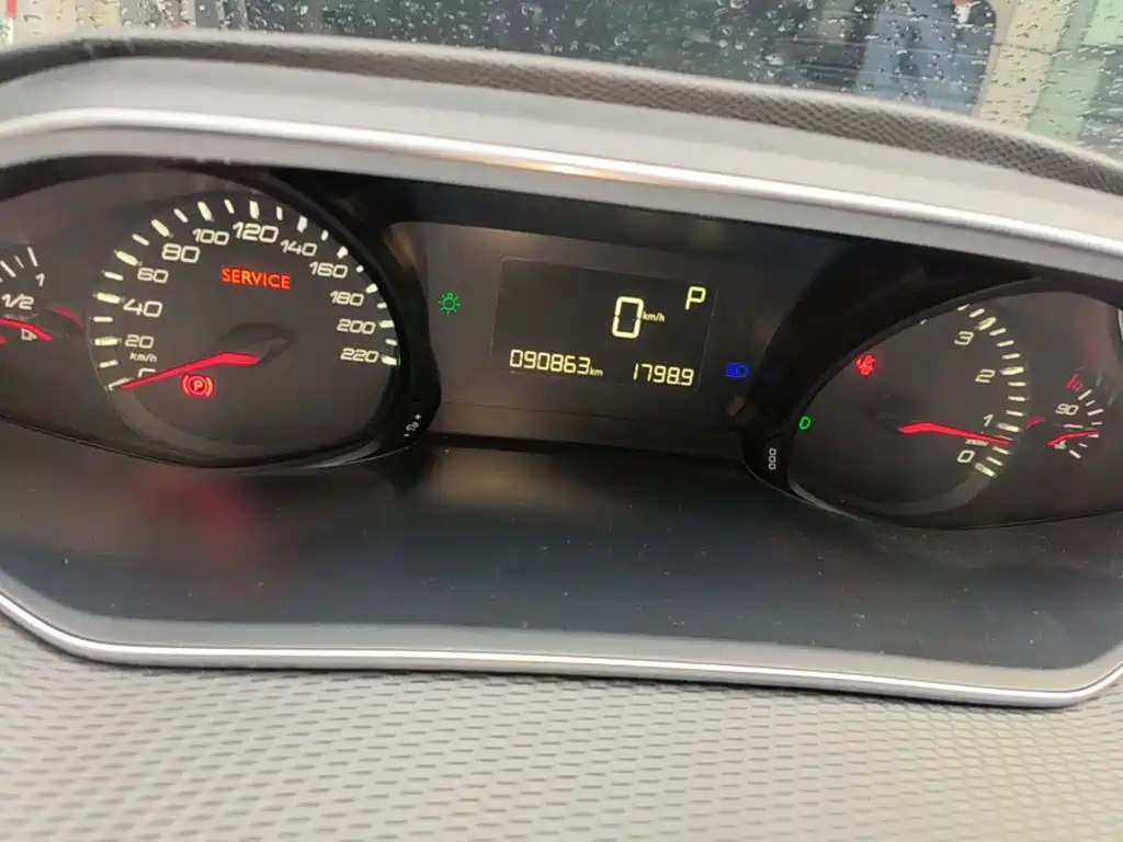 Peugeot 308 — миниатюра 12