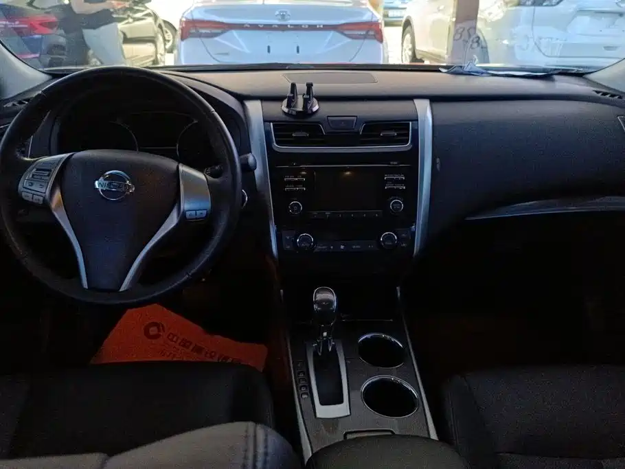 Nissan Teana — миниатюра 12