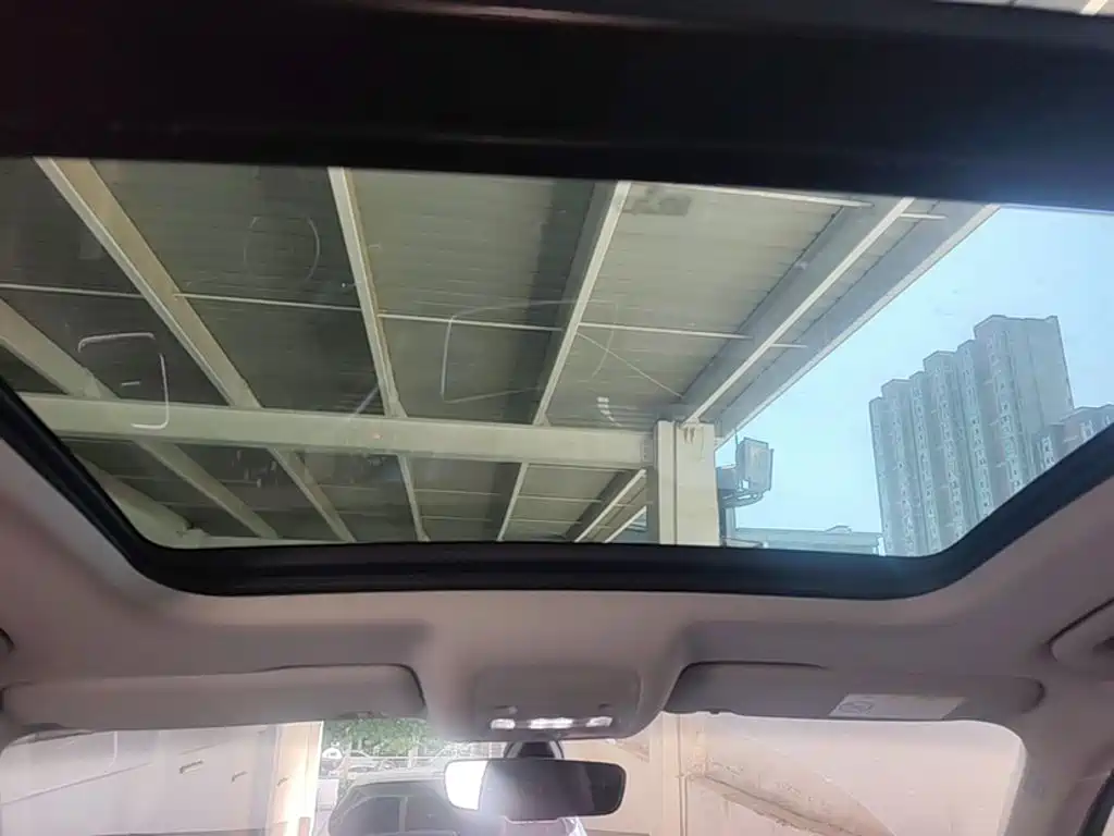 Audi Q3 — миниатюра 14