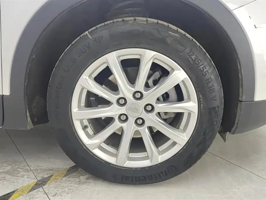 Cadillac XT4 2022 28T