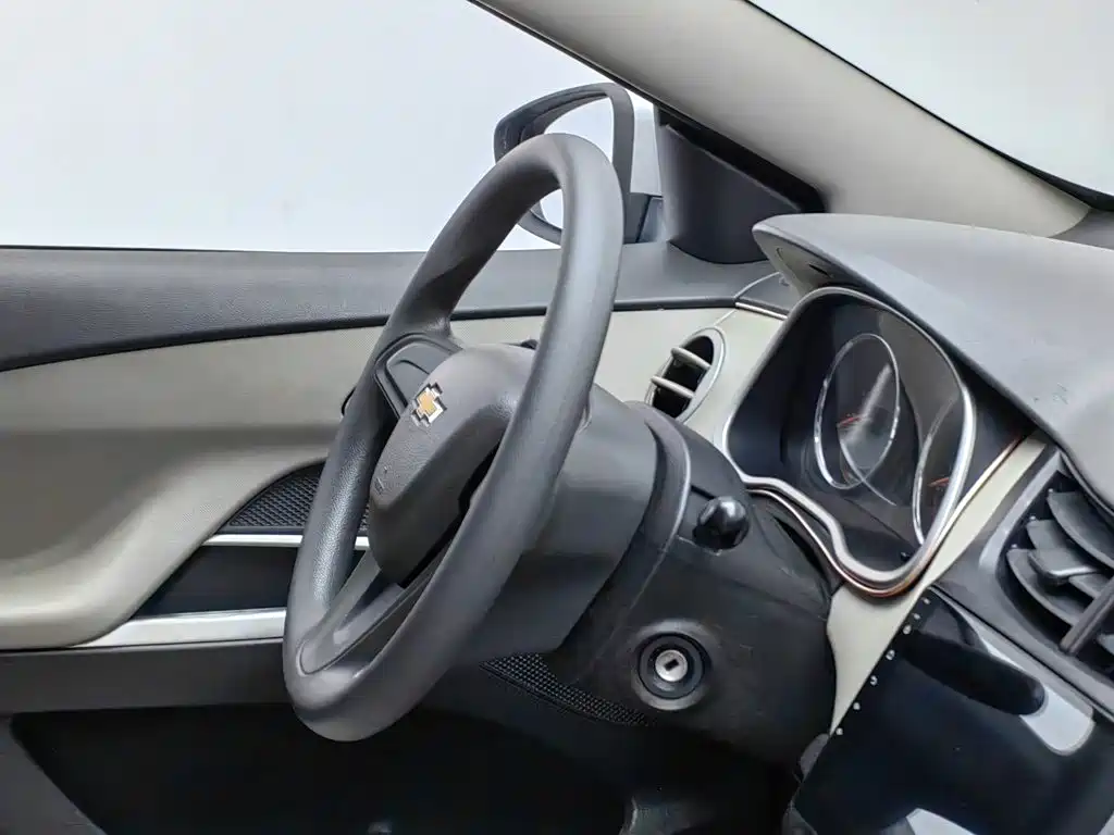 Chevrolet Sail — миниатюра 22