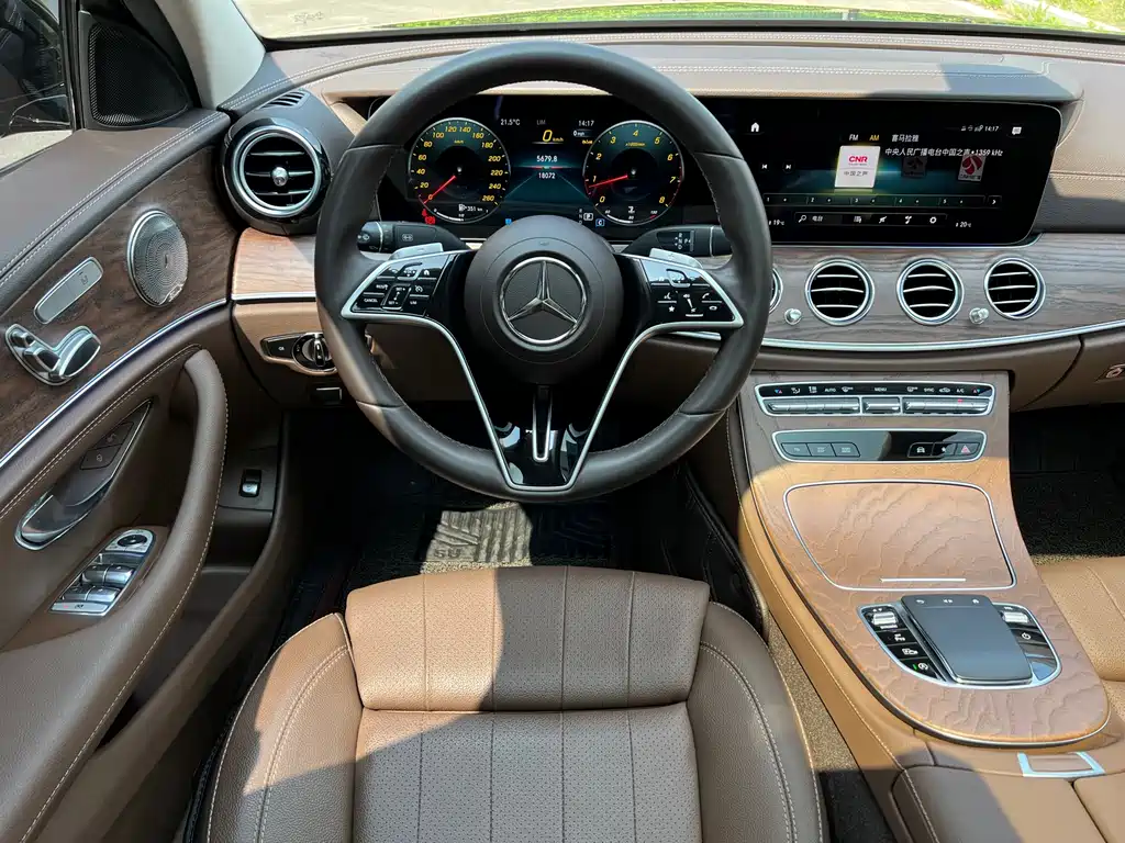 Mercedes-Benz E-Class E 2023 E 260 L
