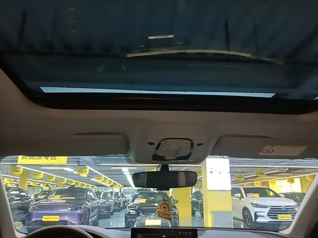 Audi A4L — миниатюра 18