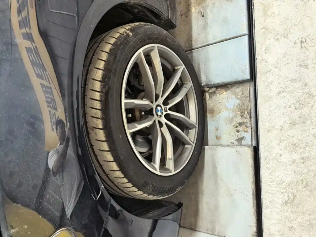 BMW 5 Series — миниатюра 23