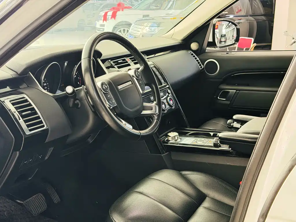 Land Rover Discovery — миниатюра 5