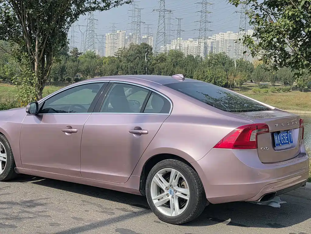 Volvo S60 (Import) — миниатюра 5