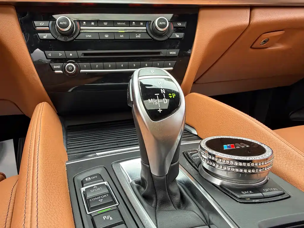 BMW X6 — миниатюра 13