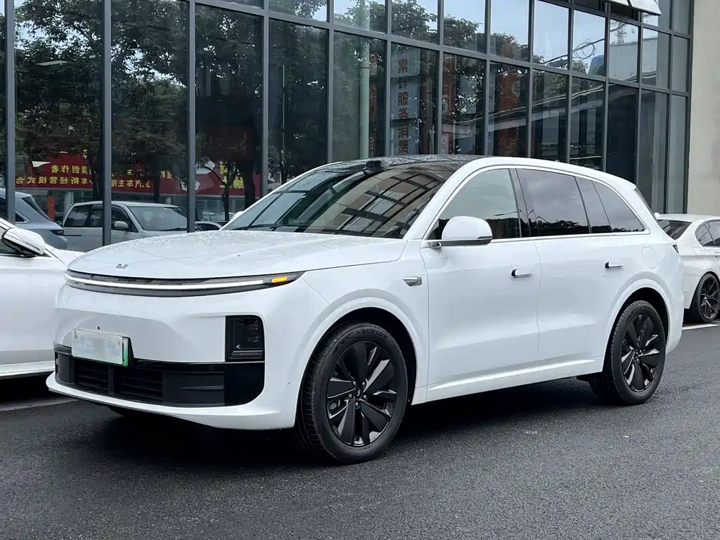 Li Auto Li L6 2025