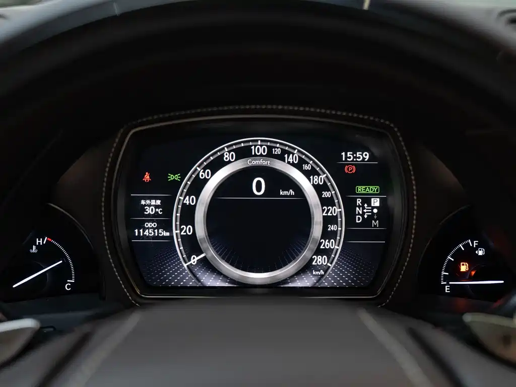 Lexus LS — миниатюра 25