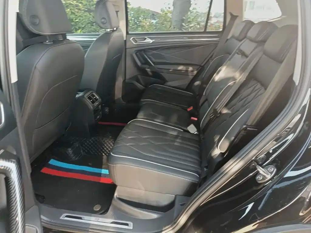 Volkswagen Tiguan L — миниатюра 17