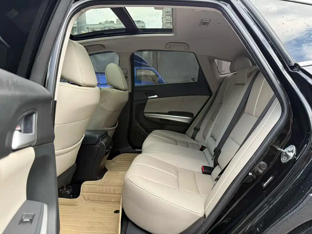 Honda Crosstour — миниатюра 6