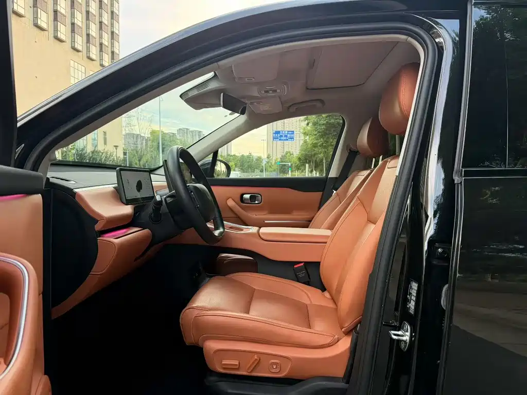 Leapmotor C16 2026 280 6 мест