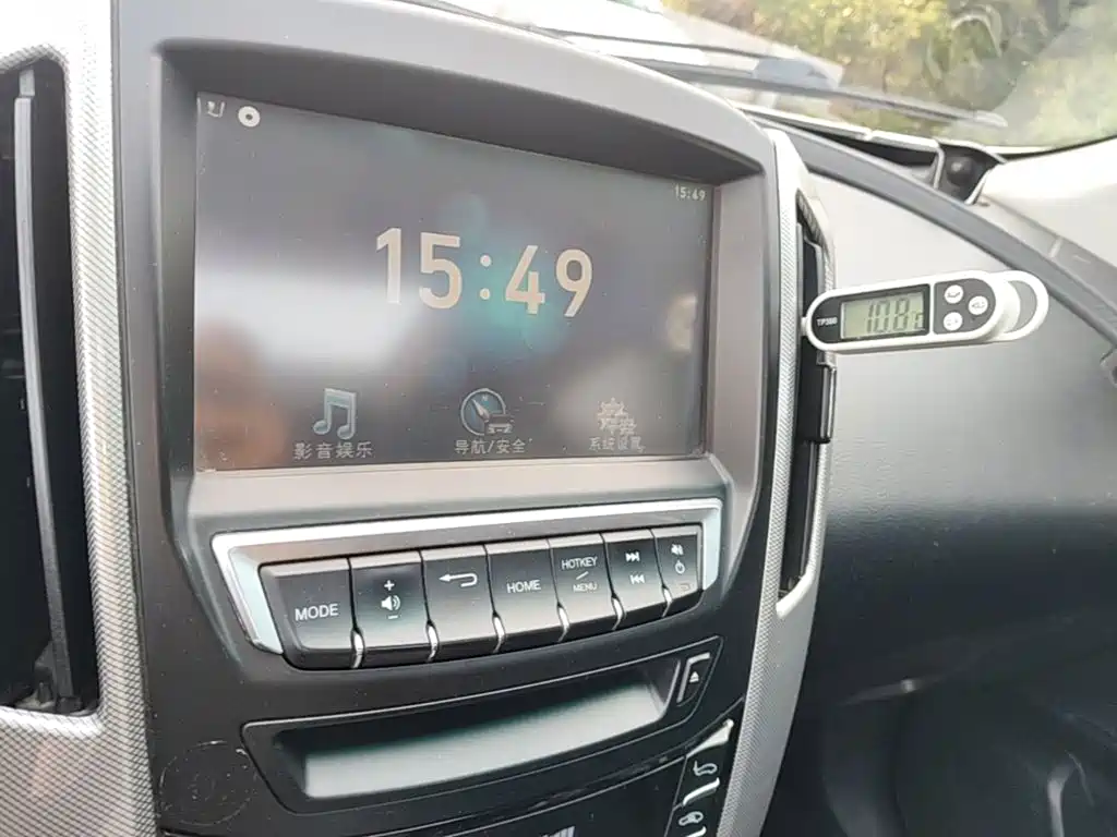 Luxgen U6 — миниатюра 13
