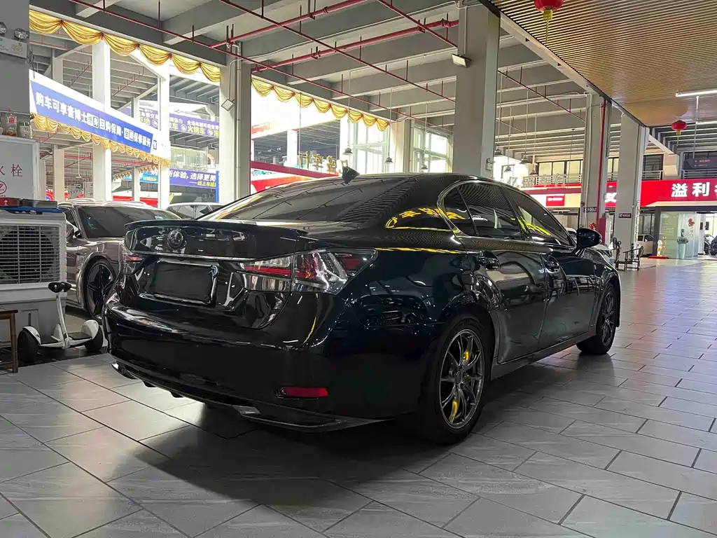 Lexus GS — миниатюра 2