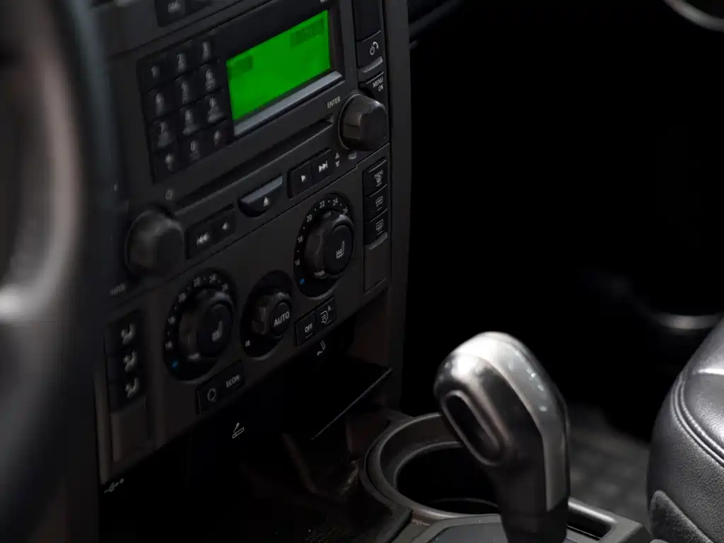 Land Rover Discovery — миниатюра 9