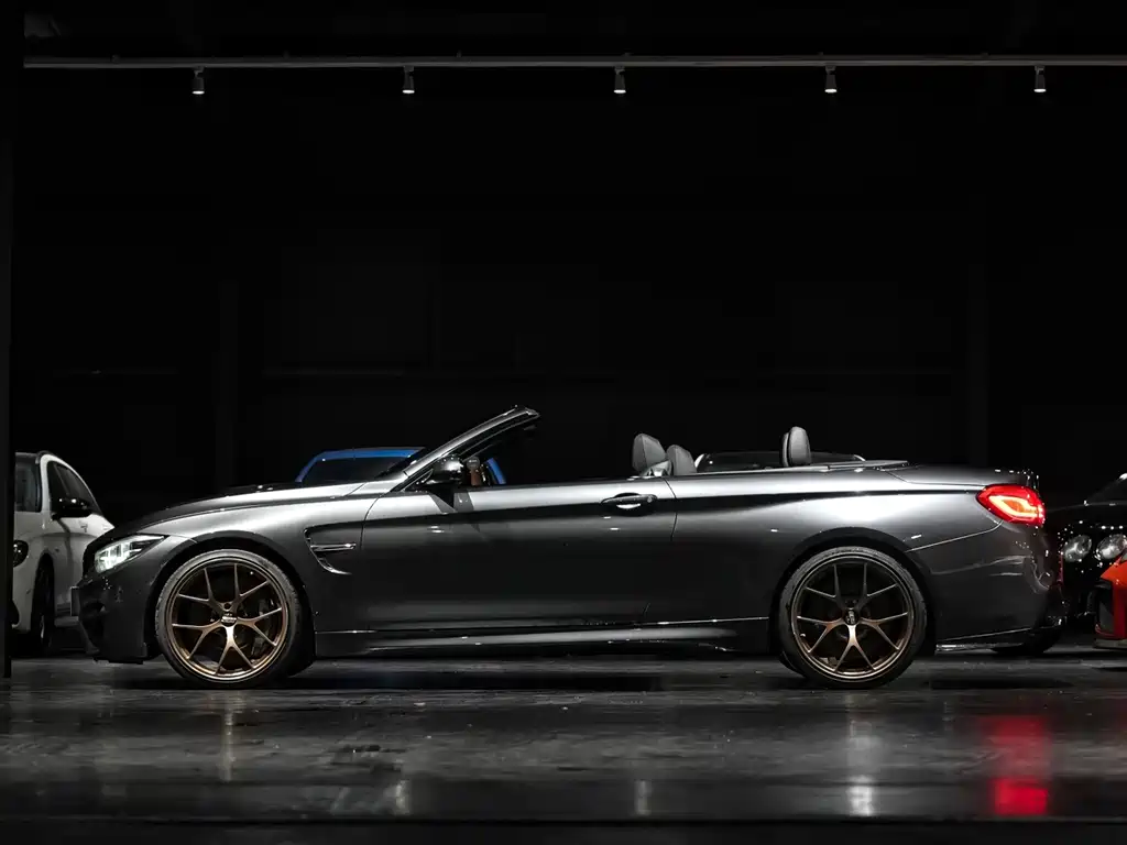 BMW M4 — миниатюра 2