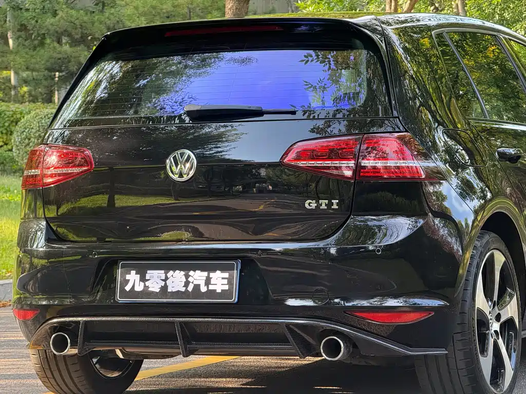 Volkswagen Golf GTI — миниатюра 14