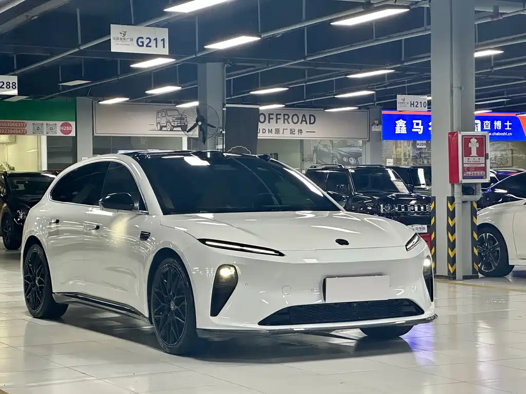 NIO ET5T — миниатюра 2
